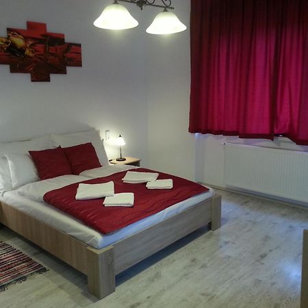 Downtown Apartment Miskolc Ngoại thất bức ảnh
