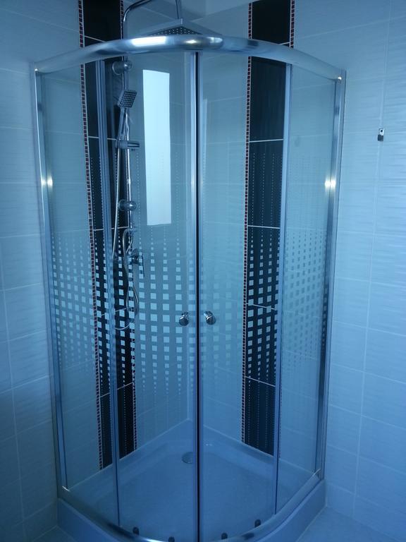 Downtown Apartment Miskolc Ngoại thất bức ảnh