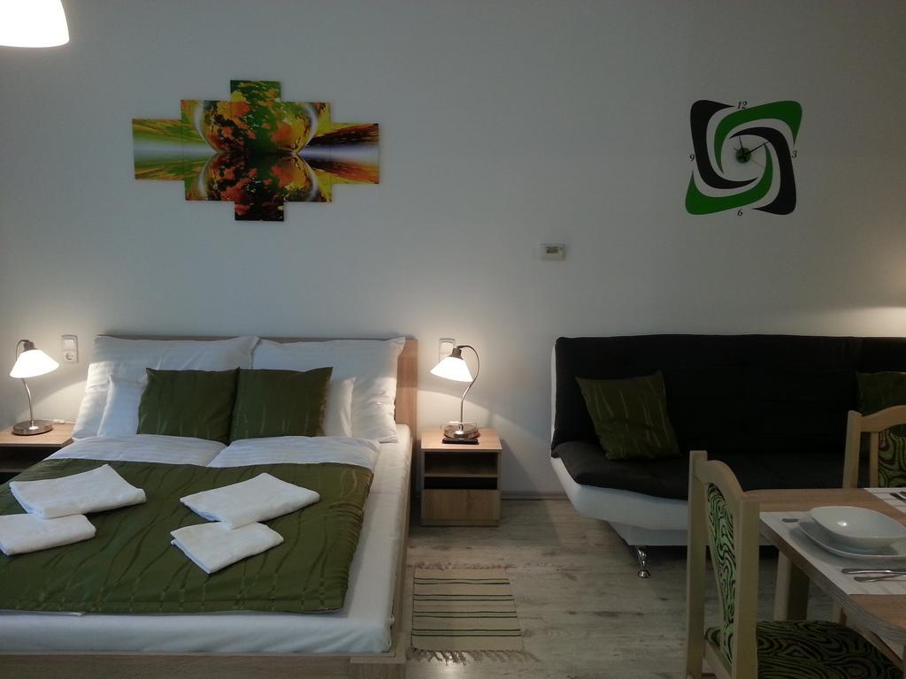 Downtown Apartment Miskolc Ngoại thất bức ảnh